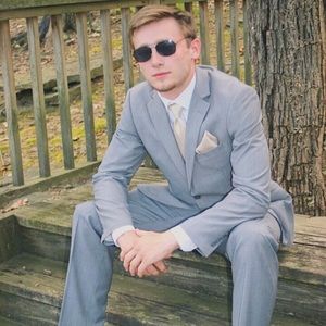 Meet your Posher, Chase